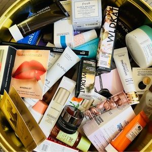 Beauty Mystery Bundle! 6 piece Skincare, haircare, fragrance, makeup minis